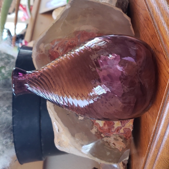 Glass Handmade Hand-blown Small Purple Vase 5.25" New! - Picture 3 of 3